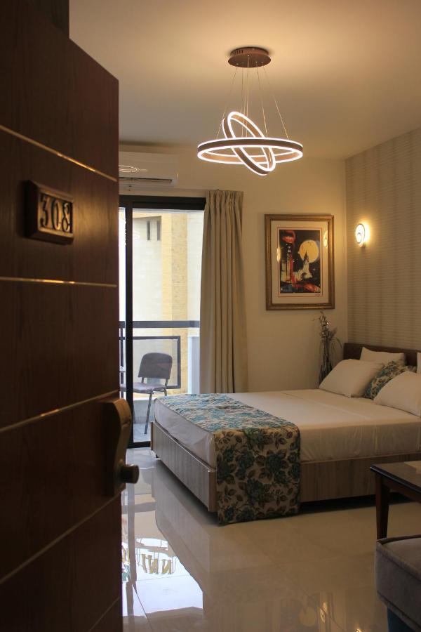 Camelot Hotel Jounieh Exterior foto